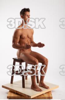 Sitting reference of Lukas 0014
